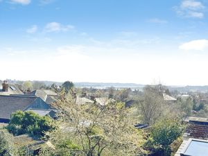 HIGH STREET- click for photo gallery